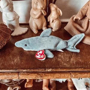Crunch the shark Ty beanie babies